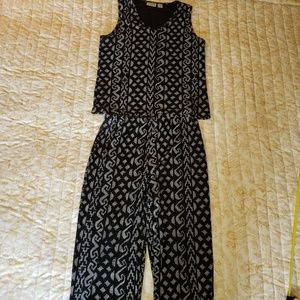 Chico's black and white patterned top and pants